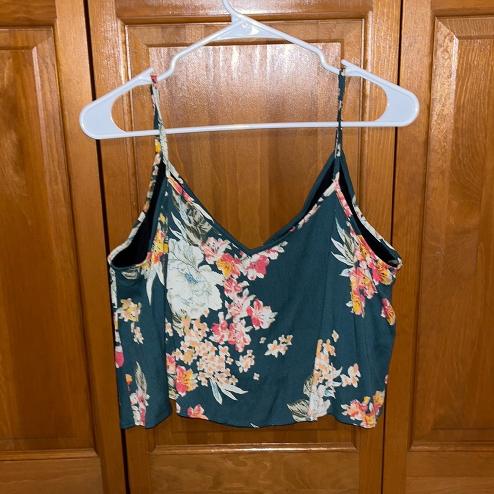 NWT Angie Forest Crop Top Size Medium